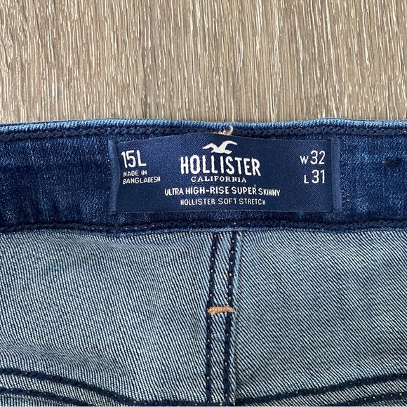 HOLLISTER women’s high rise skinny jeans size 15L 32x31 dark wash distressed - Picture 2 of 7